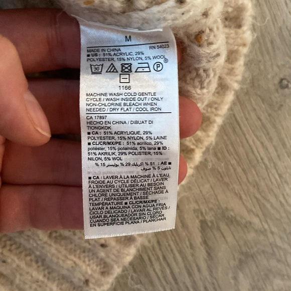 Old Navy Ruffle Sweater - Picture 4 of 4